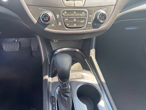 Used 2023 Chevrolet Malibu LT FWD image 18