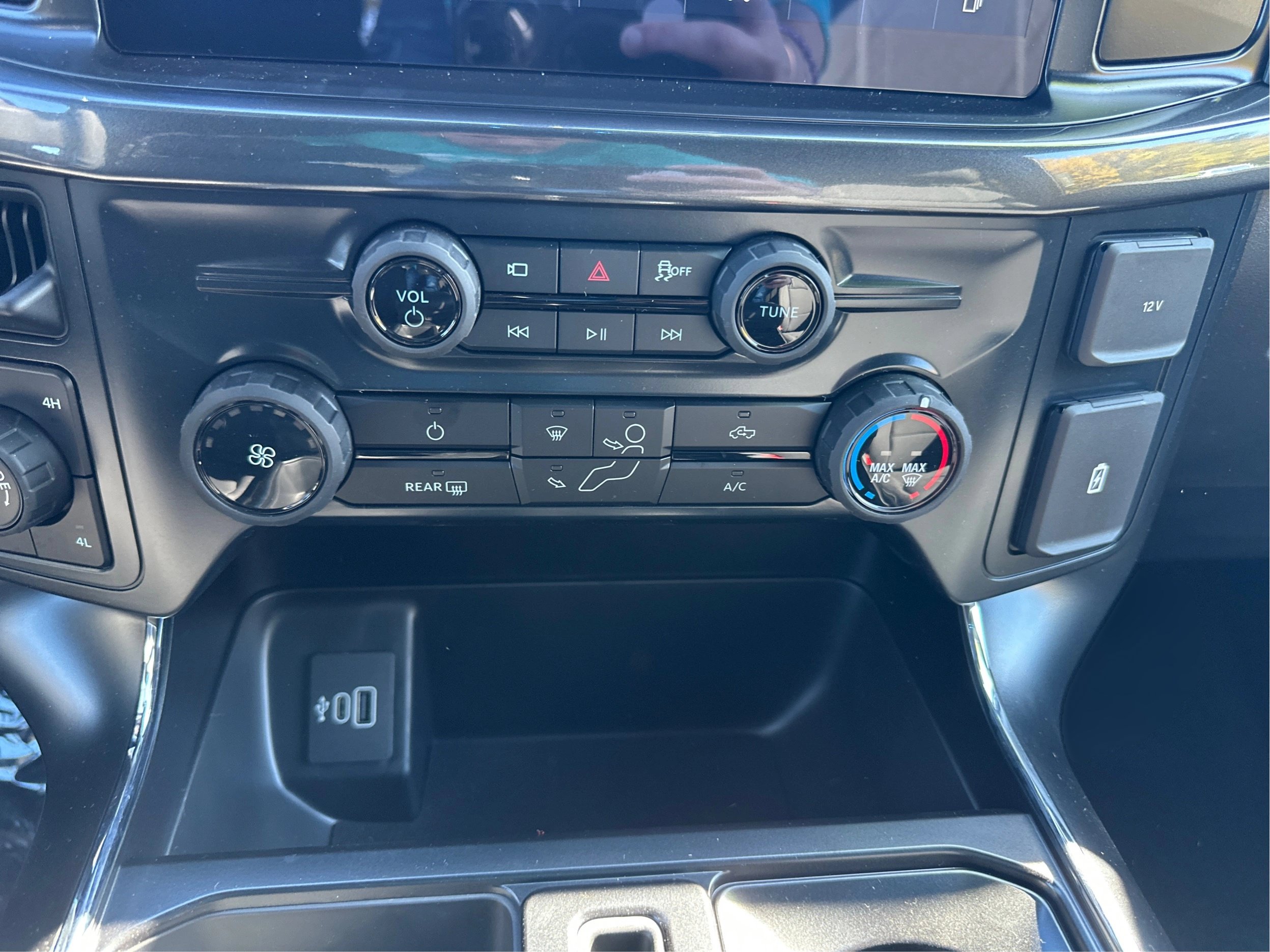New 2026 Ford F150 STX w/ Equipment Group 200A AWD/4WD image 27