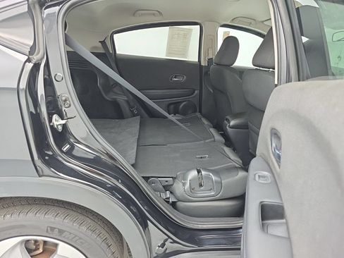 Used 2019 Honda HR-V LX image 38