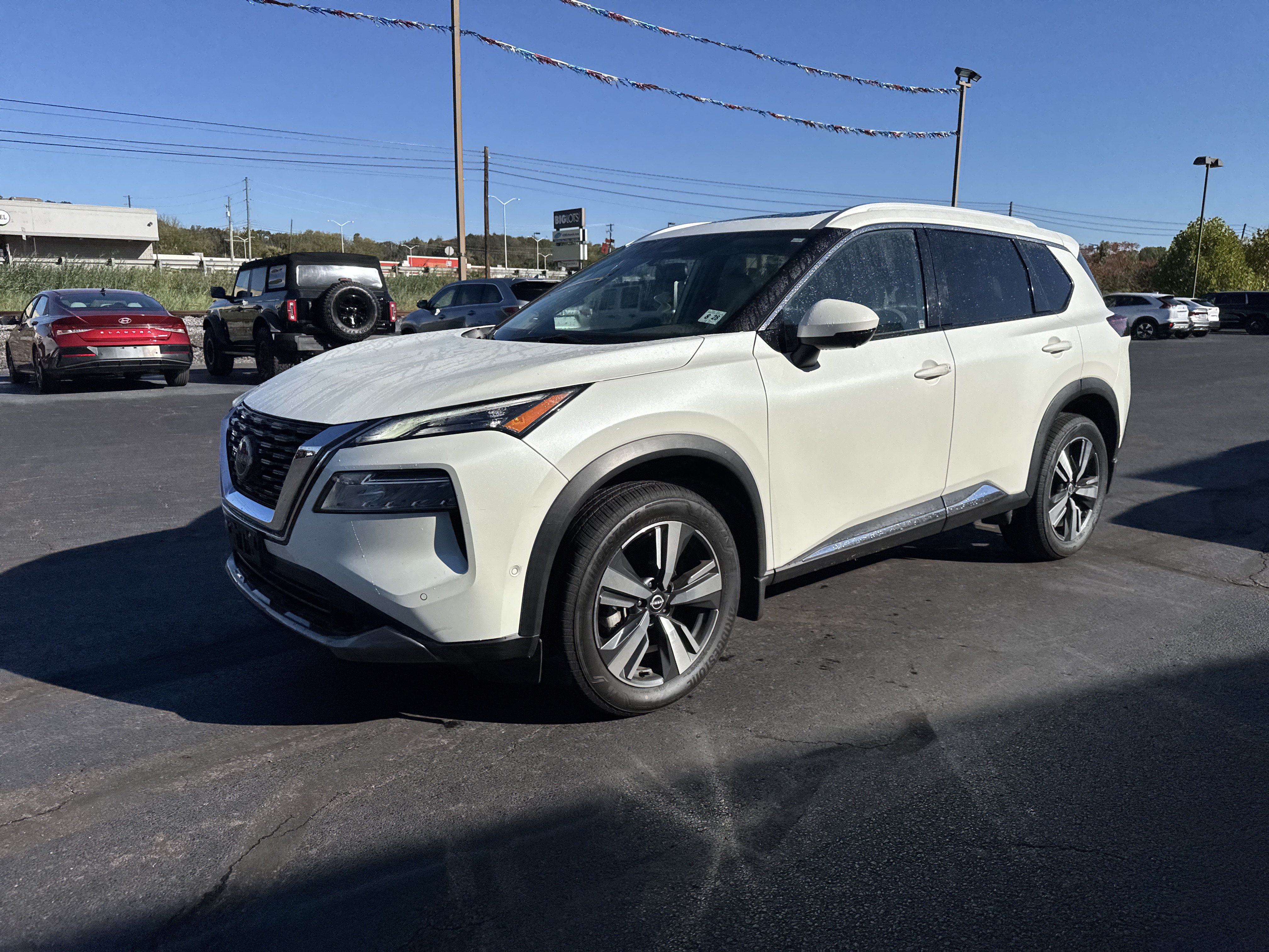 Used 2023 Nissan Rogue SL w/ SL Premium Package AWD/4WD image 8