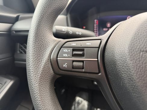 Used 2023 Honda Accord LX image 13