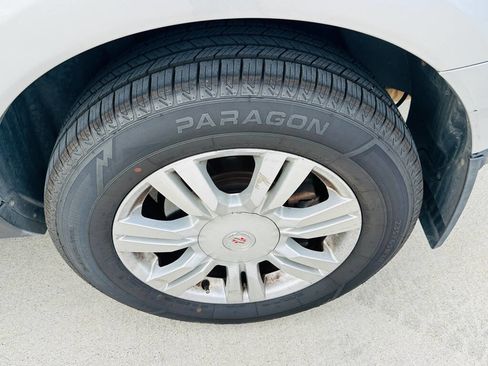 Used 2014 Cadillac SRX Luxury w/ Driver Awareness Package image 28