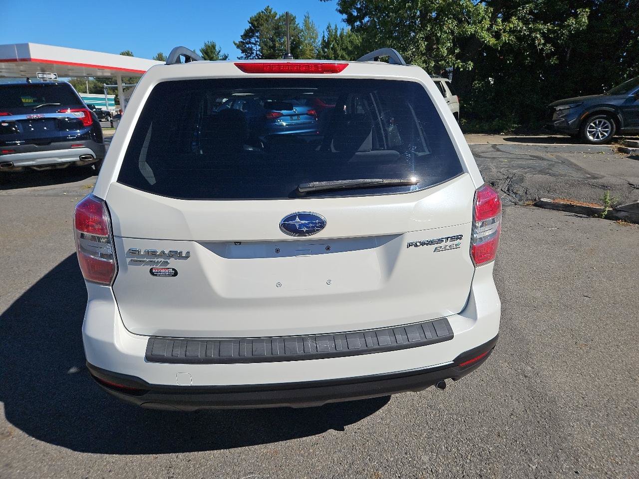 Used 2014 Subaru Forester 2.5i Premium w/ All-Weather Package AWD/4WD image 4
