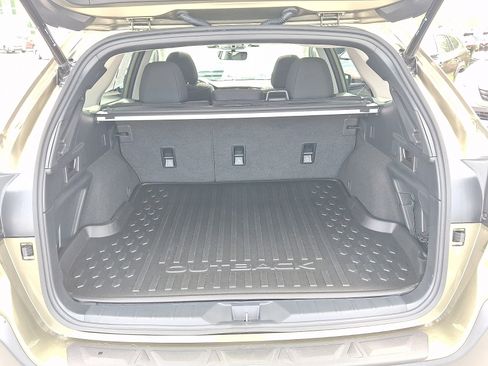 Certified 2025 Subaru Outback Premium image 29