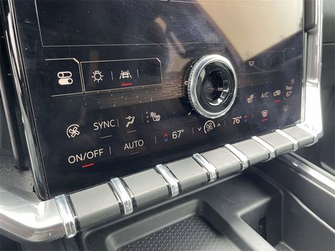 Used 2024 GMC Acadia Elevation image 26