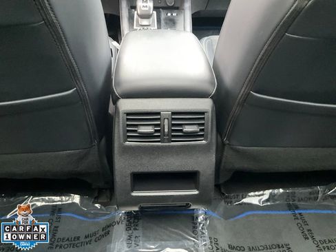 Used 2024 Mitsubishi Outlander SE image 39