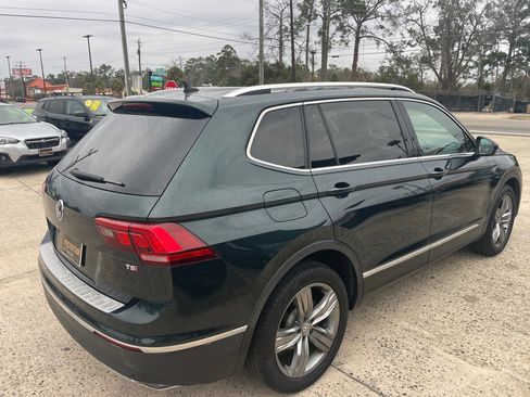 Used 2018 Volkswagen Tiguan SEL Premium image 5