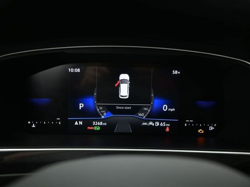 Used 2024 Volkswagen Tiguan SE R-Line image 14