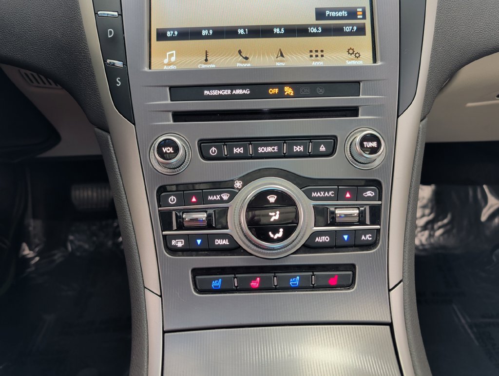 Used 2017 Lincoln MKZ Reserve FWD image 20