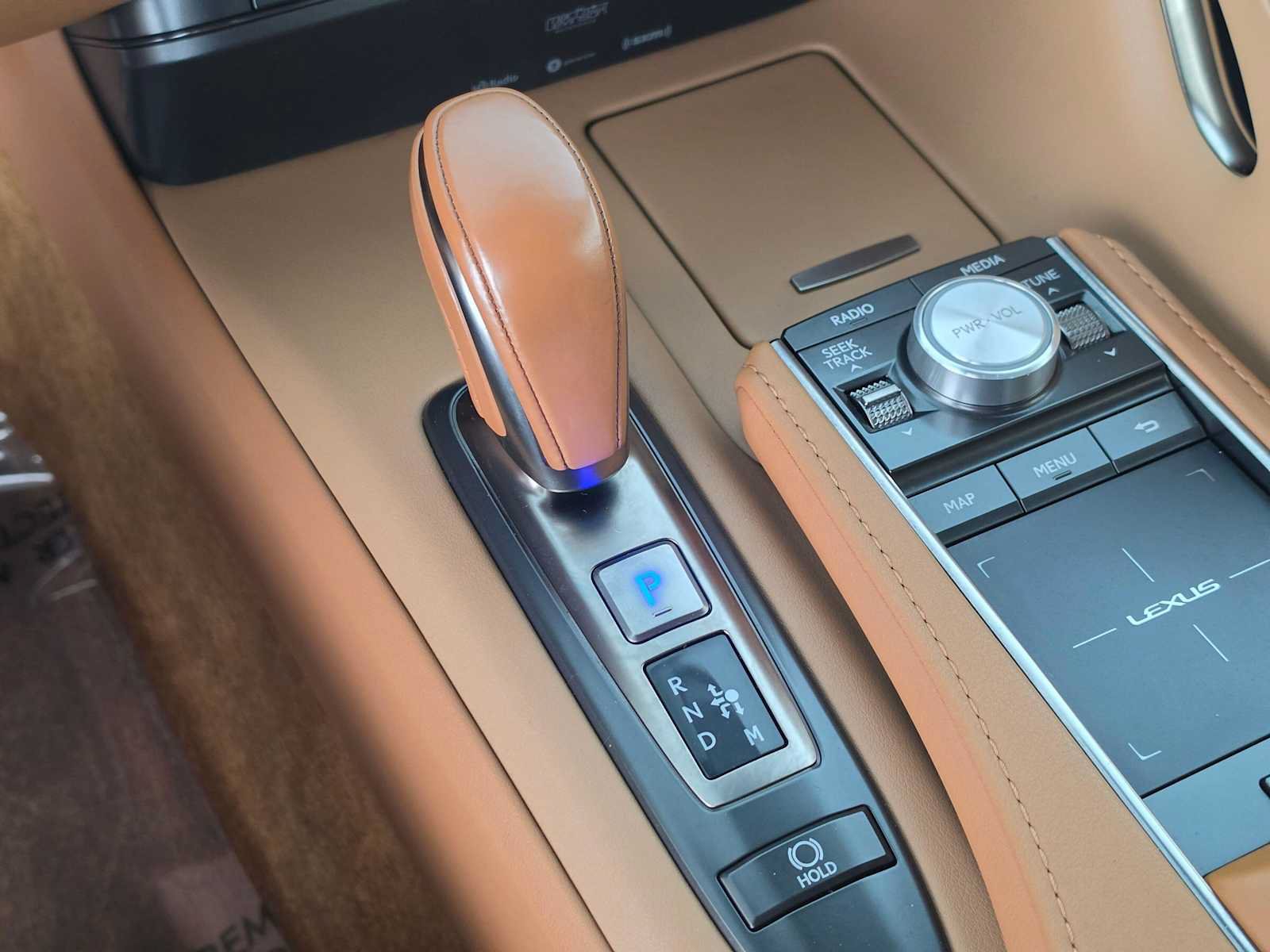 Used 2018 Lexus LC 500 Coupe w/ Sport Package RWD image 29