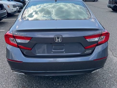 Used 2018 Honda Accord Touring image 7