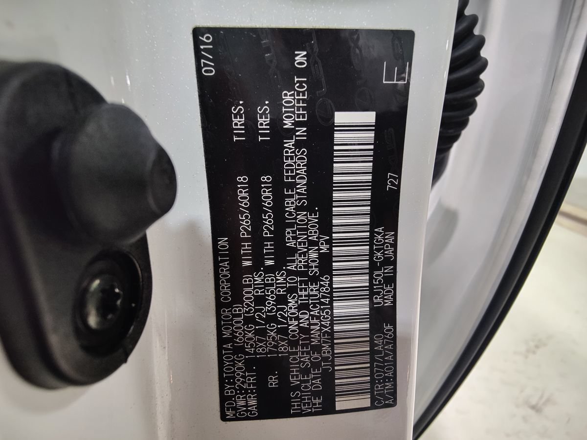 Used 2016 Lexus GX 460 w/ Premium Package AWD/4WD image 24