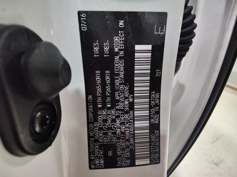 Used 2016 Lexus GX 460 w/ Premium Package AWD/4WD image 24