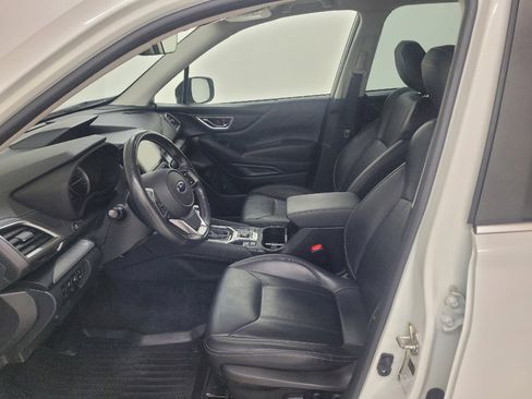 Used 2020 Subaru Forester Limited image 17