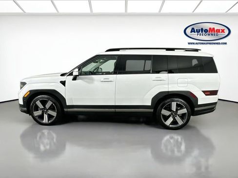 Used 2025 Hyundai Santa Fe Limited AWD/4WD image 9