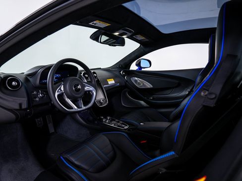 New 2025 McLaren GTS image 16