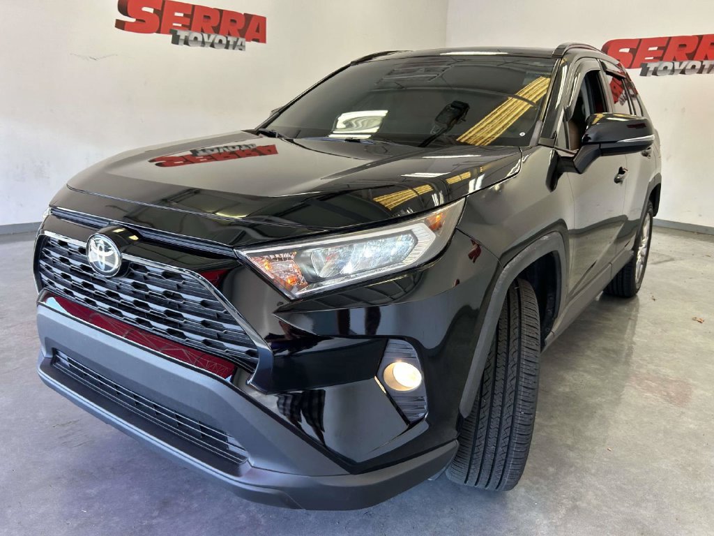 Used 2021 Toyota RAV4 XLE Premium FWD image 7