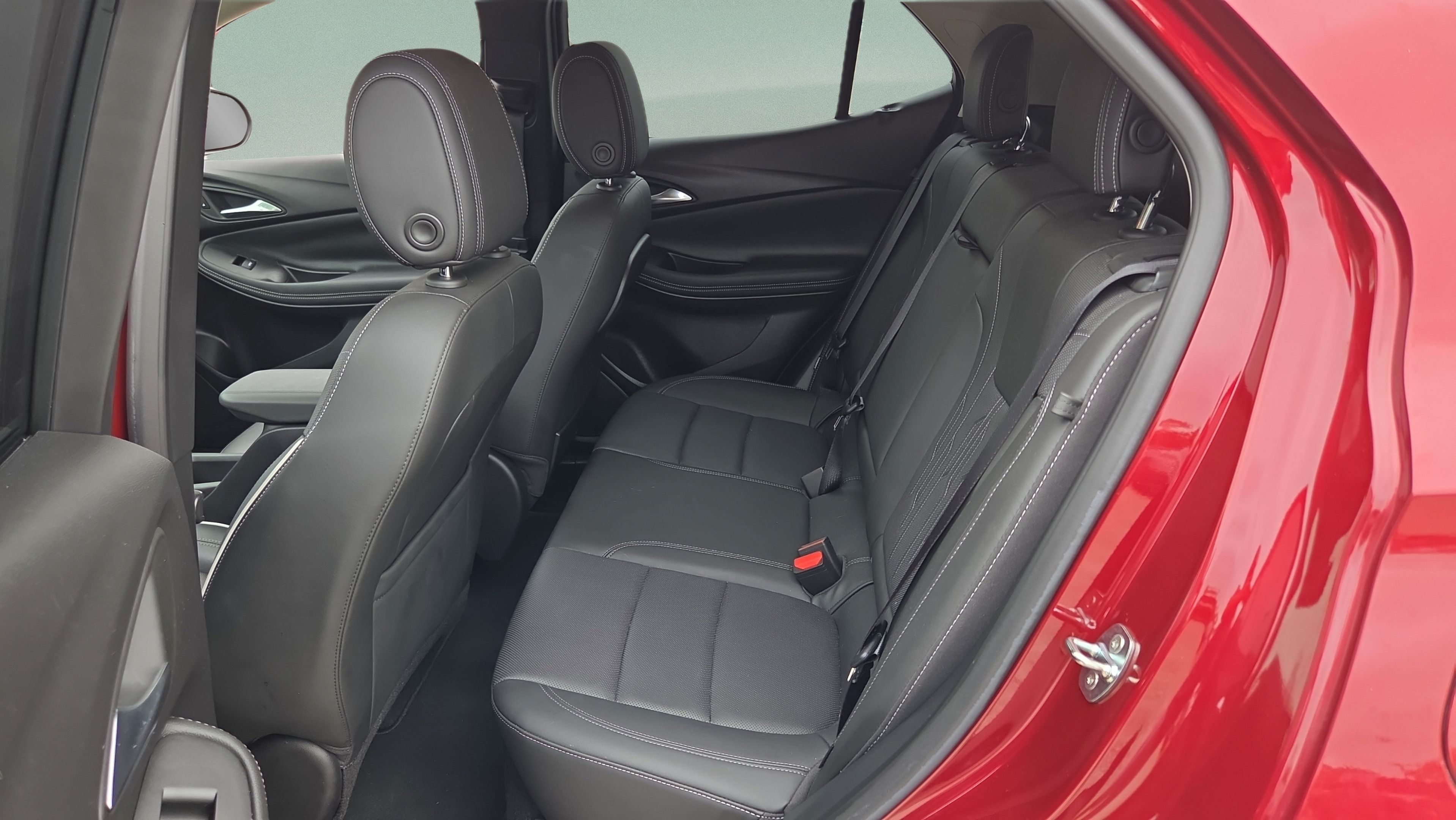 Certified 2024 Buick Encore GX Avenir FWD image 10