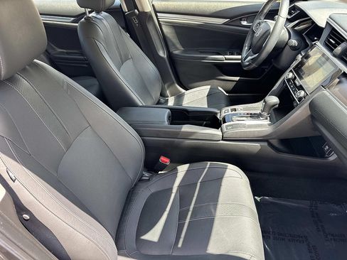 Used 2018 Honda Civic Touring image 24