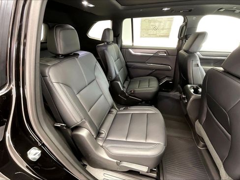 New 2026 GMC Acadia Elevation w/ Elevation Premium Package AWD/4WD image 10