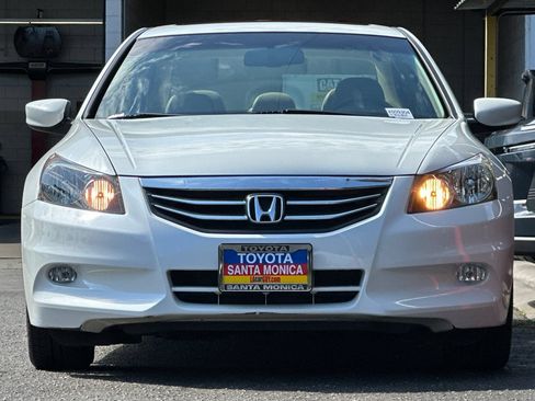Used 2011 Honda Accord EX-L image 9