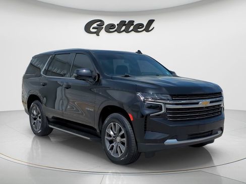 Used 2022 Chevrolet Tahoe LT w/ Luxury Package AWD/4WD image 4