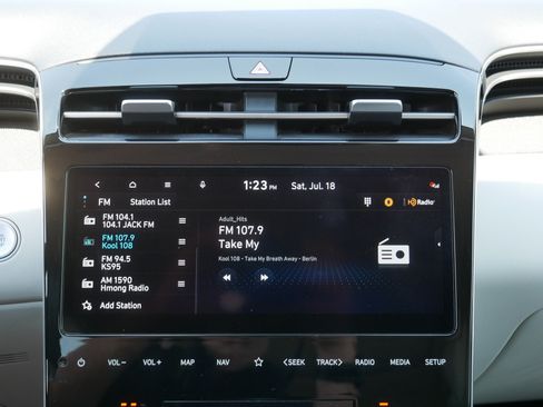 Used 2023 Hyundai Tucson Limited AWD/4WD image 22