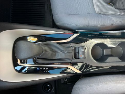 Used 2022 Toyota Corolla SE image 36