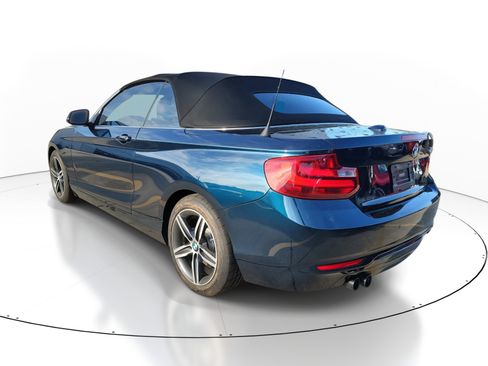 Used 2017 BMW 230i Convertible image 4
