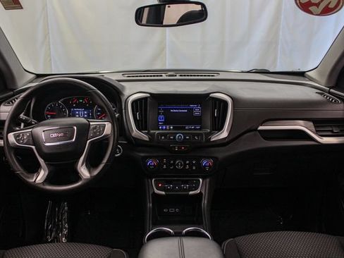 Used 2024 GMC Terrain SLE w/ Driver Convenience Package AWD/4WD image 26