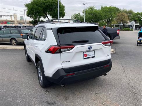Certified 2024 Toyota RAV4 LE AWD/4WD image 7