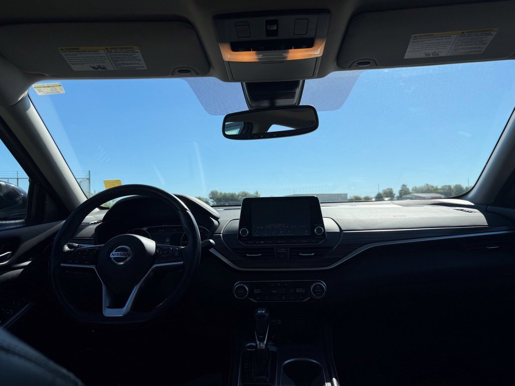 Used 2019 Nissan Altima 2.5 SL FWD image 12