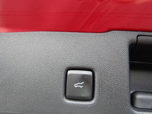 Used 2024 Ford Escape ST-Line w/ Tech Pack #1 AWD/4WD image 12