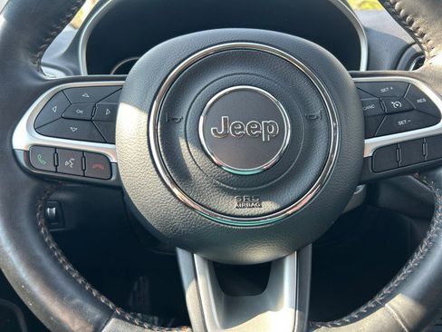 Used 2019 Jeep Compass Latitude w/ Cold Weather Group AWD/4WD image 14
