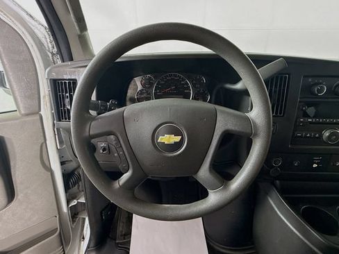 Used 2017 Chevrolet Express 2500 LT w/ LT Preferred Equipment Group RWD image 16