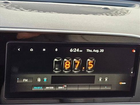 Used 2022 Hyundai Palisade SEL w/ Premium Package FWD image 11