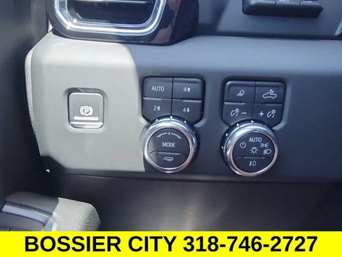 Certified 2024 GMC Sierra 1500 Denali AWD/4WD image 36