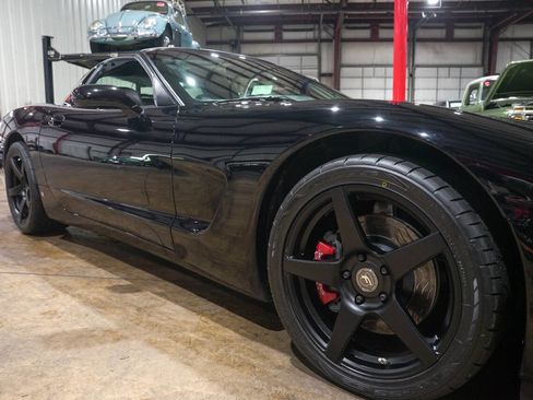 Used 1999 Chevrolet Corvette Coupe w/ Memory Pkg image 31
