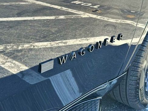 New 2025 Jeep Wagoneer Series II w/ Convenience Group I image 24