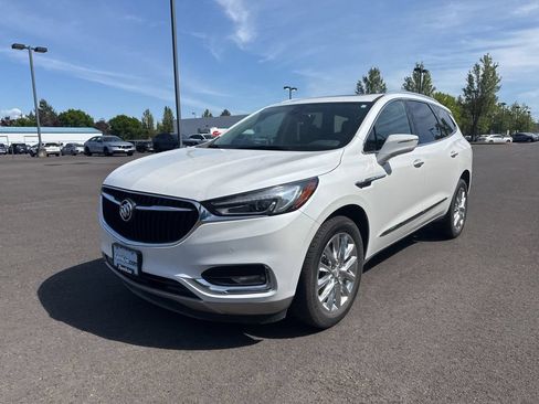 Used 2021 Buick Enclave Premium w/ Sun and Sites Package AWD/4WD image 3