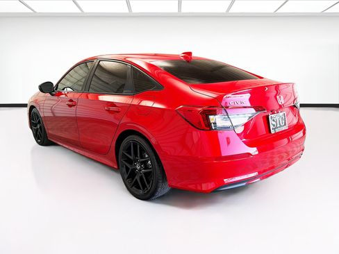 Used 2024 Honda Civic Sport image 6