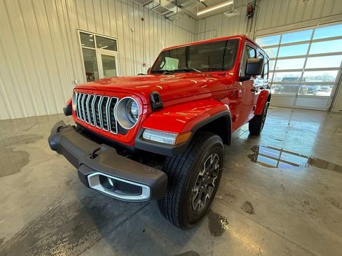 New 2026 Jeep Wrangler Unlimited Sahara AWD/4WD image 12