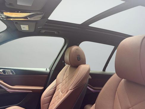 Used 2024 BMW X5 sDrive40i w/ Premium Package RWD image 18