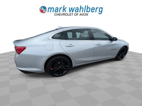 Used 2018 Chevrolet Malibu LT w/ Redline Edition image 9