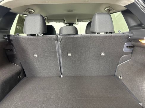 Used 2025 Nissan Kicks SV FWD image 24