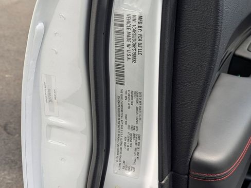 Used 2024 Dodge Durango GT image 39