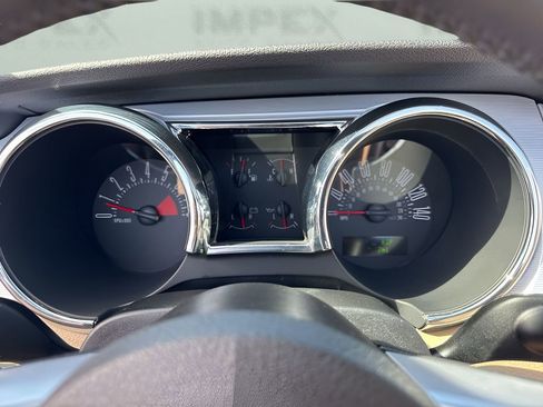 Used 2006 Ford Mustang GT RWD image 17