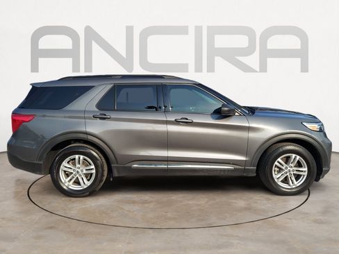 Used 2023 Ford Explorer XLT RWD image 11