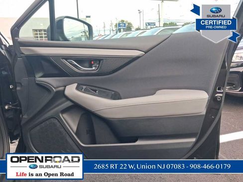 Used 2025 Subaru Outback Premium AWD/4WD image 10