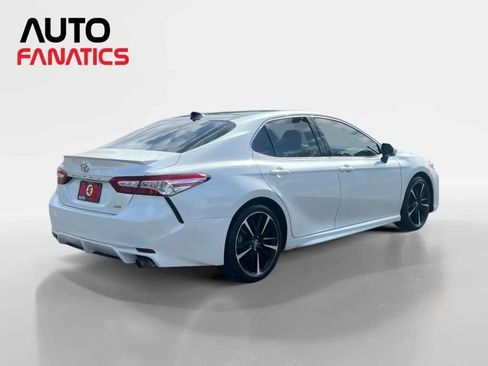 Used 2020 Toyota Camry XSE FWD image 6